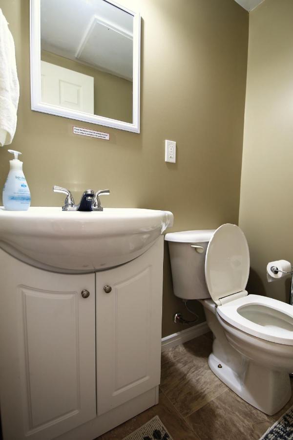Jenny Guest House Yellowknife Εξωτερικό φωτογραφία